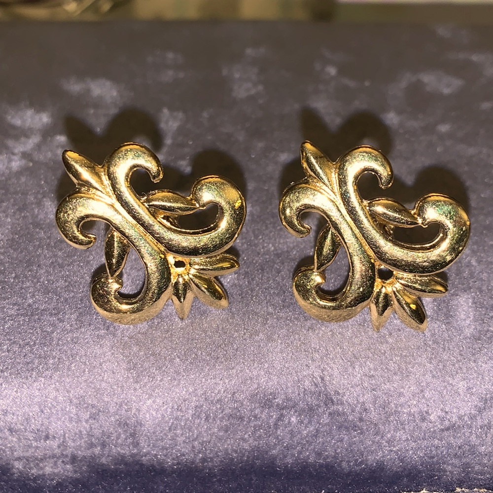 VTG signed GIVENCHY Fleur De Lis Clip on earrings